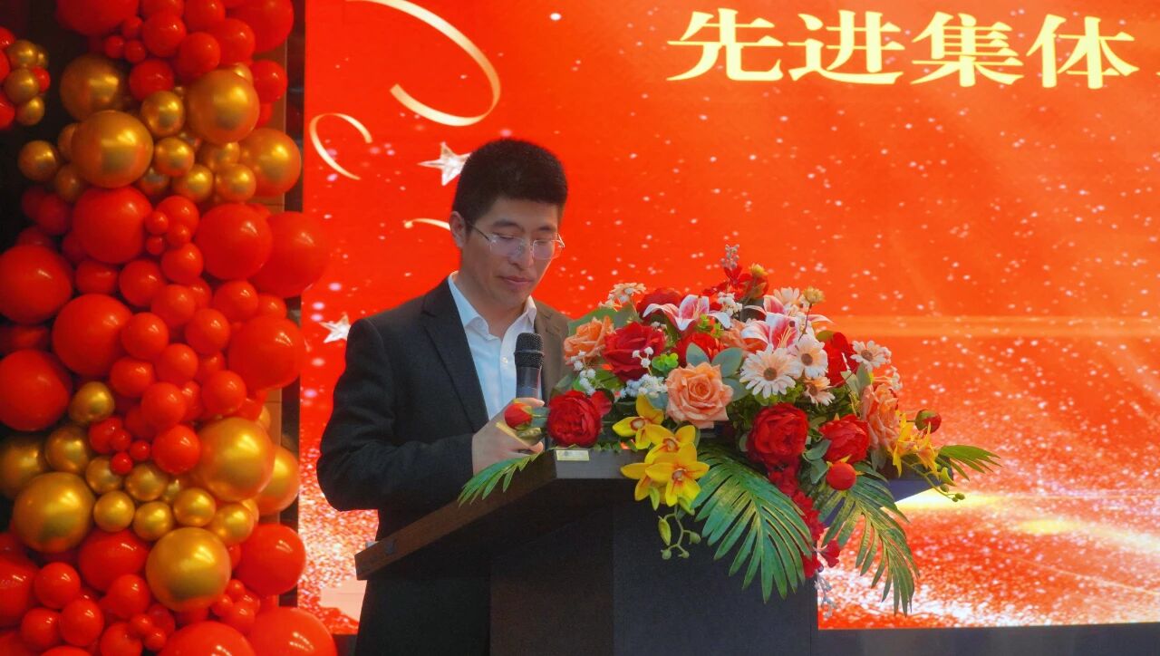 精準嚴好樹新風·篤學奮進新征程——保定理工學院隆重召開2025年度學生工作總結暨學風建設表彰大會