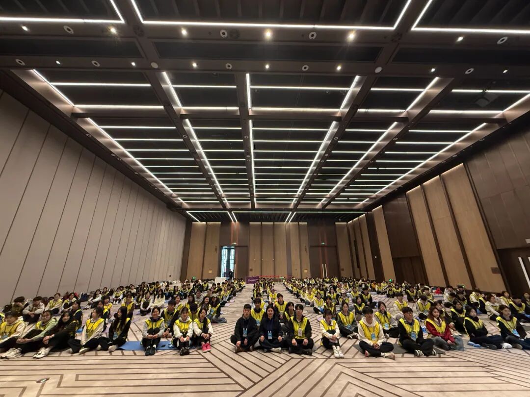 300名保理青年出征！保定理工學(xué)院志愿者圓滿完成2026年雄安馬拉松賽事服務(wù)工作