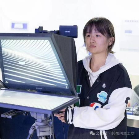 實(shí)戰(zhàn)淬煉！《電視欄目導(dǎo)播》實(shí)訓(xùn)課程開啟，全流程鍛造傳媒人才
