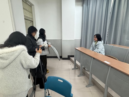 《紀錄片制作》課程實踐課：紀實拍攝與創作全流程落地，學生實操能力與人文敘事雙提升