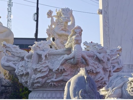 《紀錄片制作》課程實踐課：紀實拍攝與創作全流程落地，學生實操能力與人文敘事雙提升