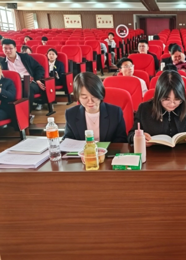 保定理工學(xué)院第十六屆全國大學(xué)生電子商務(wù)“創(chuàng)新、創(chuàng)意及創(chuàng)業(yè)”挑戰(zhàn)賽校賽終極賽圓滿落幕