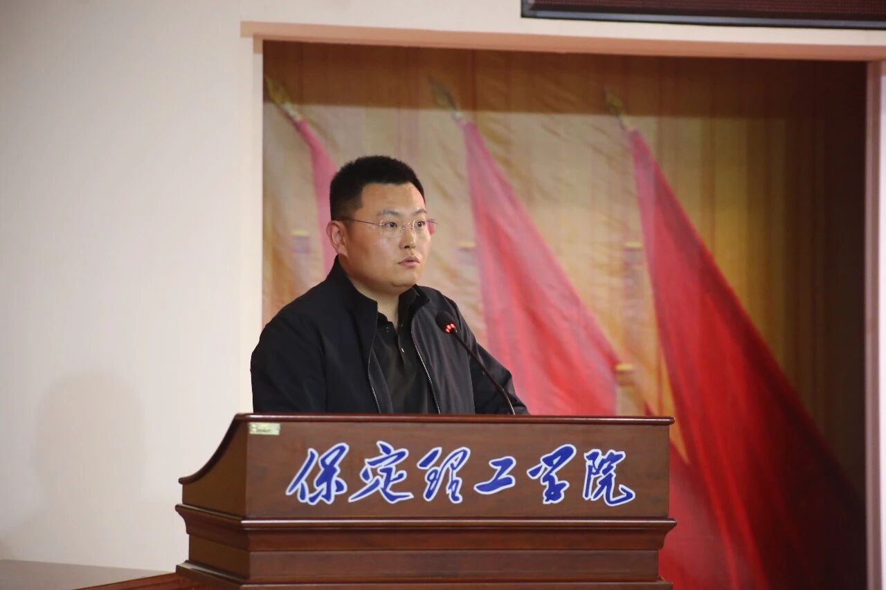 大咖進校園 職場開講啦｜保定人社就業宣講走進保定理工學院