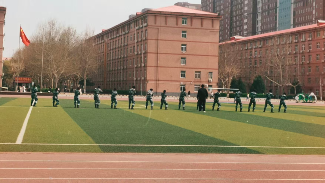 聚力轉型礪精兵 初心如磐擔使命——我校國旗護衛隊開啟實戰化綜合訓練新征程