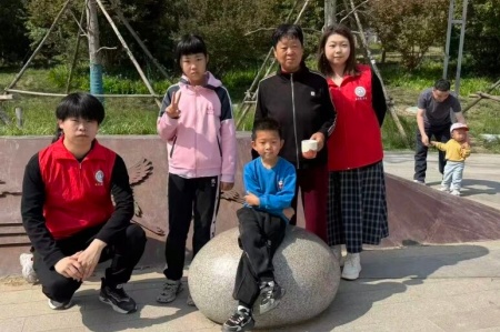 受助懷初心 回饋赴新程 | 保定理工學院藝術學院助學金獲得者以藝踐行感恩