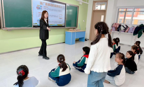 普通話潤童心，快板歌頌祖國