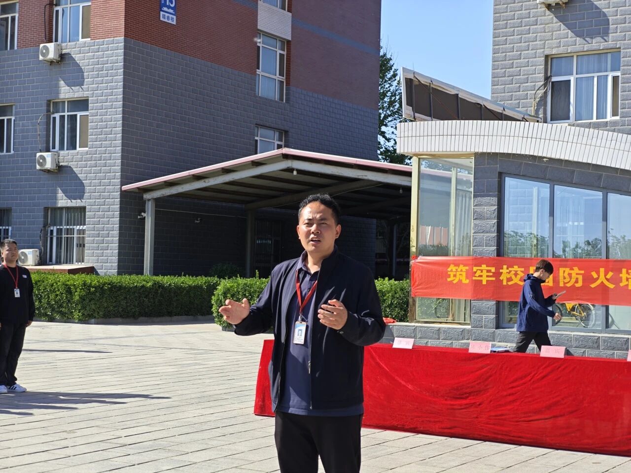 筑牢安全防線 守護平安校園——我校管理學院扎實開展春季消防應急疏散演練