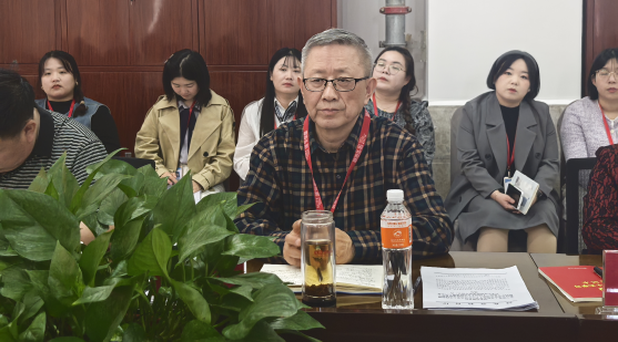 校黨委書記耿金龍到馬克思主義學院調研 并參加思政課集體備課會