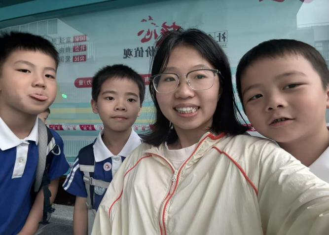 【教育學(xué)院·學(xué)院快訊】育人微光暖童心 實習(xí)筑夢踐初心