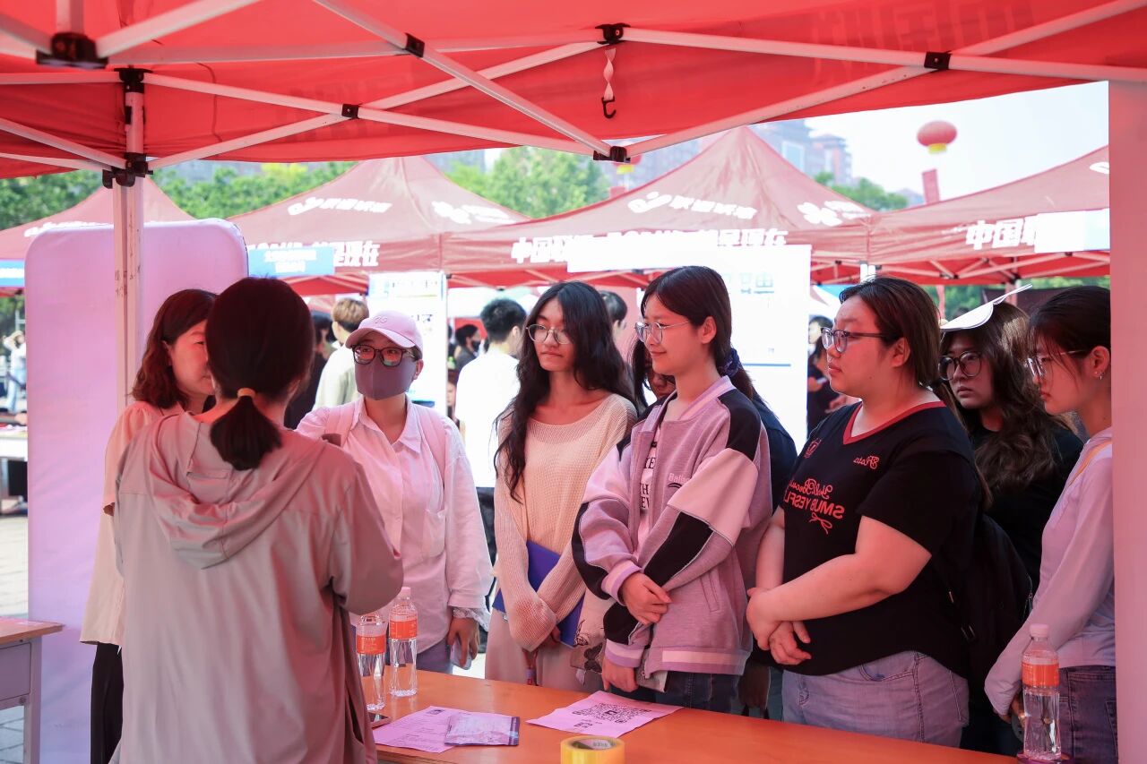 春啟韶華 職赴前程｜保定理工學院舉辦2026屆畢業生春季線下雙選會