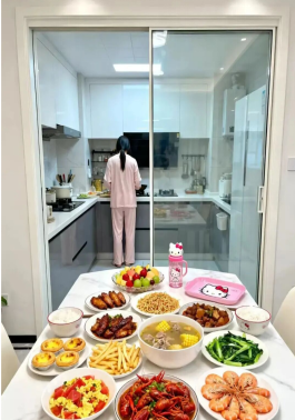 以勞悟感恩 以行促成長(zhǎng) ——會(huì)計(jì)學(xué)院開(kāi)展“勞動(dòng)感恩?家庭踐行”家庭勞動(dòng)實(shí)踐活動(dòng)