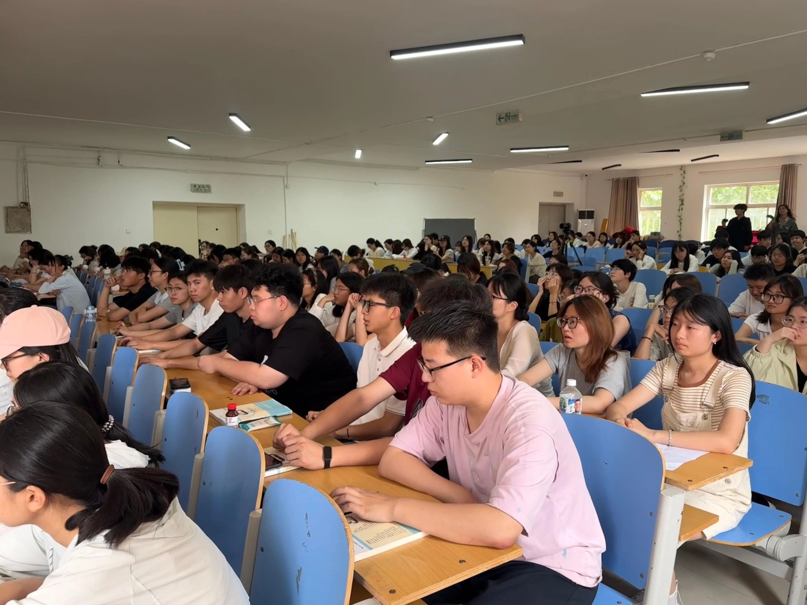 【教育學院·就業動態】扎根教育沃土，啟航雄安未來 ——教育學院成功舉辦小學教育專業就業方向與職業規劃專題講座