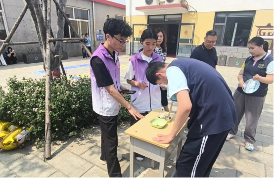 微光匯聚 與愛同行 ——會計學院助力蓮池區助殘日活動