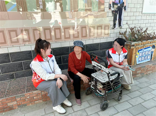勞動賦能暖民心，青春志愿進社區