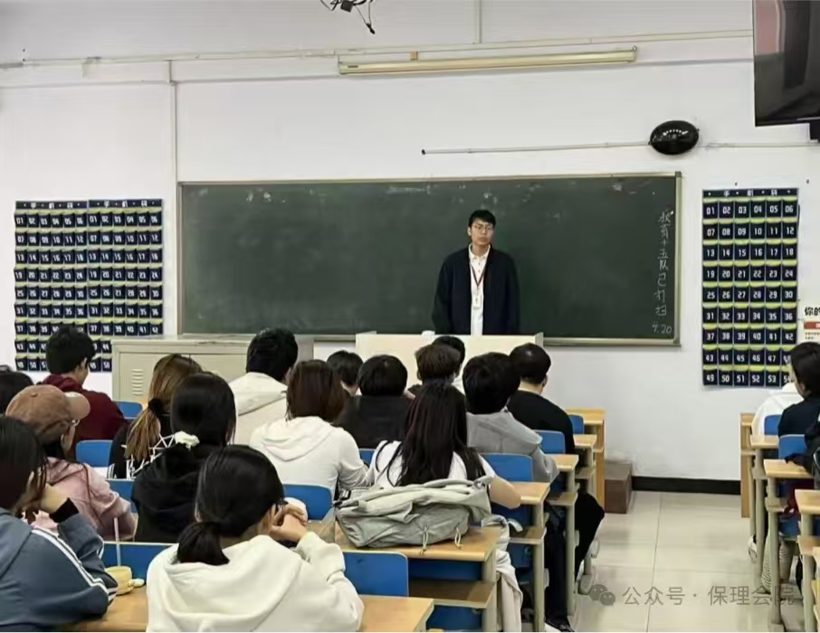 資助育人｜以感恩為帆，筑成長之路——“助學金+感恩”系列活動總結