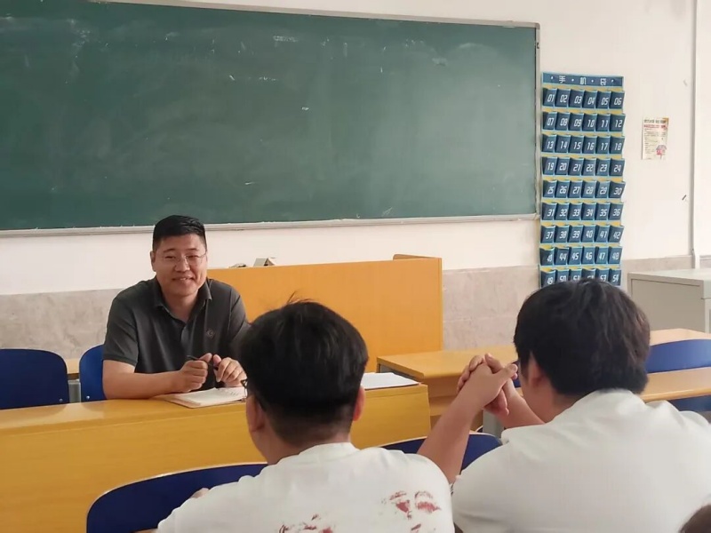 涵養學風 逐夢成長 | 信息科學與工程學院召開學風建設專題座談會