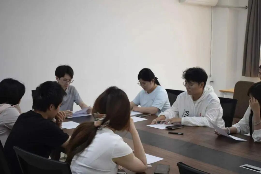 就”在周三——淬煉實戰(zhàn)硬功，保定理工學院危機處置無領導小組面試圓滿收官