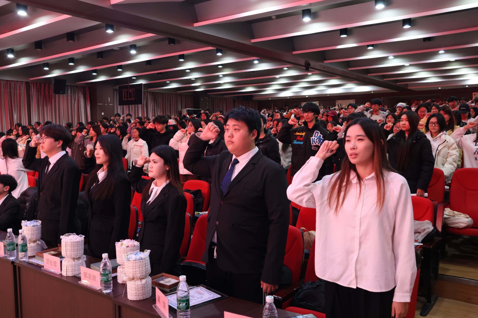 康復醫學院 第三屆團總支學生會換屆暨表彰大會圓滿舉行