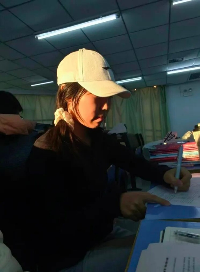 青春綻芳華，逐夢再出發——信息科學與工程學院申靚潔同學專升本成功上岸