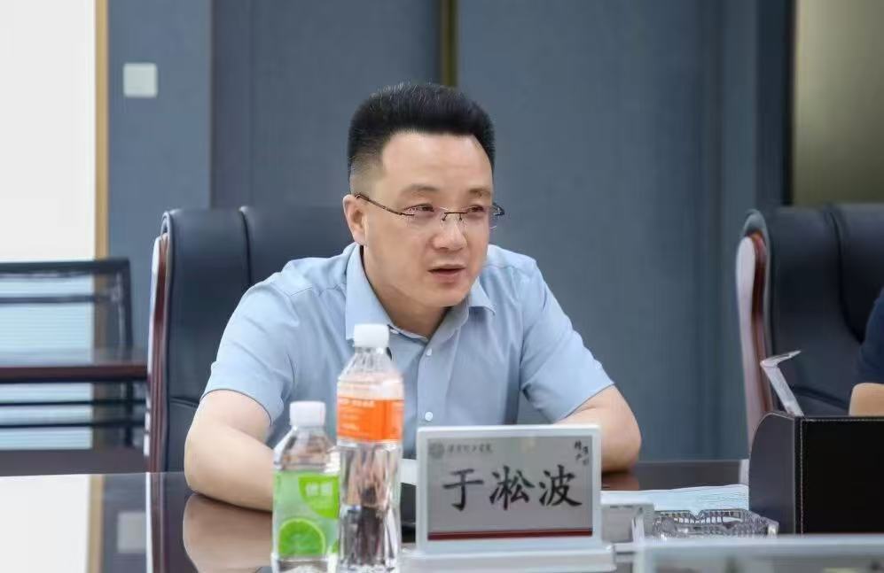 保定理工學院與國家廣播電視總局人才交流中心簽約合作 共建教學實習基地